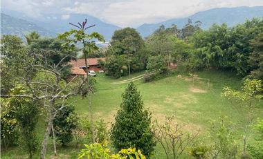 Venta Finca en Girardota, 8.595 mts, 1 solo  nivel, El Totumo,