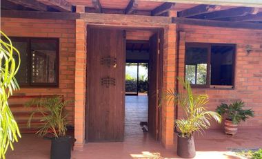 Venta Finca en Girardota, 8.595 mts, 1 solo  nivel, El Totumo,