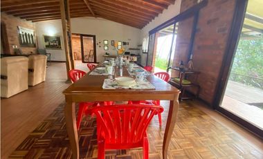 Venta Finca en Girardota, 8.595 mts, 1 solo  nivel, El Totumo,