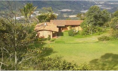 Venta Finca en Girardota, 8.595 mts, 1 solo  nivel, El Totumo,