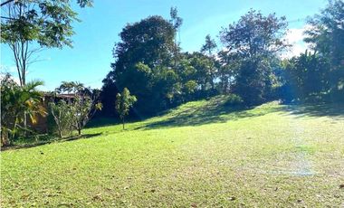 Venta Finca en Girardota, 8.595 mts, 1 solo  nivel, El Totumo,
