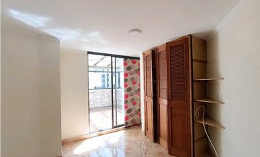 Arrienda Apartamento 4 alcobas Avenida Paralela Versalles Manizales