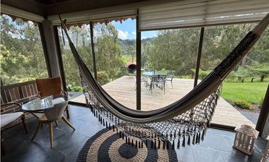 Hermosa finca caballista en el retiro en unidad cerrada