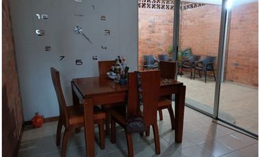 Casa para la venta en Suramérica cerca al Mall Principal parte Baja