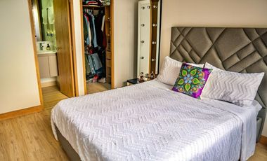 Exclusivo apartamento en La Loma del Indio con vista panorámica
