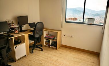 Exclusivo apartamento en La Loma del Indio con vista panorámica