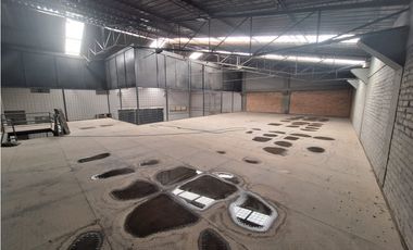 BODEGA EN ARRIENDO SOACHA SOBRE VIA PRINCIPAL