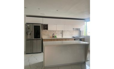 INCREIBLE OPORTUNIDAD DE VIVIR EN CASA EN ALTOS DEL POBLADO MEDELLIN