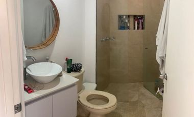 INCREIBLE OPORTUNIDAD DE VIVIR EN CASA EN ALTOS DEL POBLADO MEDELLIN