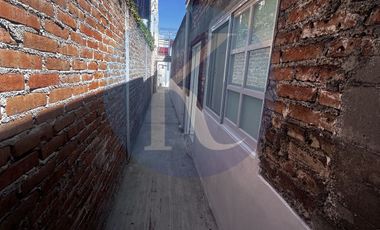 Casa con Uso de Suelo Comercial y Bodega de 39m2 en Santa Cecilia