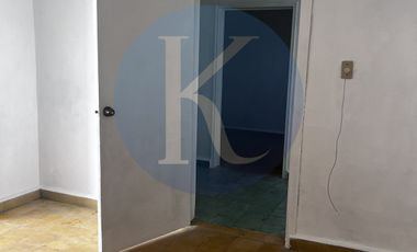 Casa con Uso de Suelo Comercial y Bodega de 39m2 en Santa Cecilia