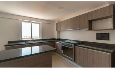 Renta Penthouse con Terraza, Vista Panorámica Biosfera Towers Juriquilla $30,000