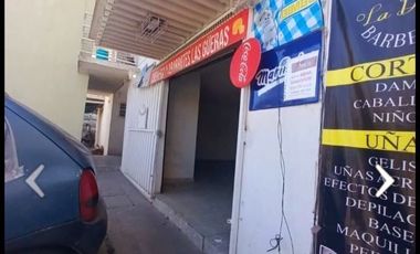 LOCAL COMERCIAL AVENIDA PRINCIPAL FUENTES DE BALVANERA GUANAJUATO