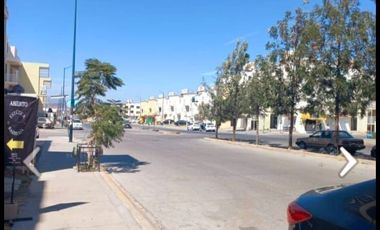 LOCAL COMERCIAL AVENIDA PRINCIPAL FUENTES DE BALVANERA GUANAJUATO