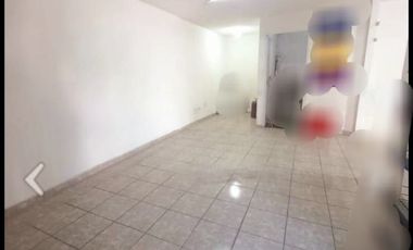 LOCAL COMERCIAL AVENIDA PRINCIPAL FUENTES DE BALVANERA GUANAJUATO