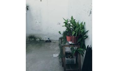 Monoambiente  al frente, sin expensas y con patio