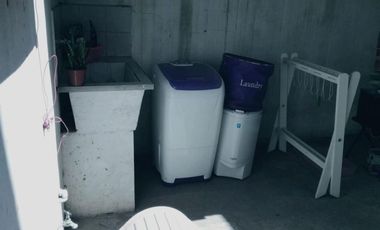 Monoambiente  al frente, sin expensas y con patio