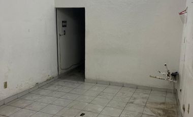 Renta local comercial, 65m2, a pie de calle, Marina Nacional, Anahuac