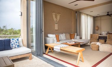 Lujosa Villa de 4 recs. con Golf y Playa, en Corasol