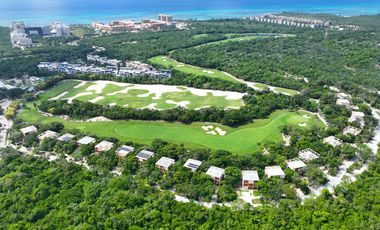 Lujosa Villa de 4 recs. con Golf y Playa, en Corasol