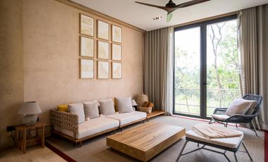 Lujosa Villa de 4 recs. con Golf y Playa, en Corasol