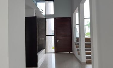 CASA EN VENTA CARRETERA NACIONAL CAROLCO