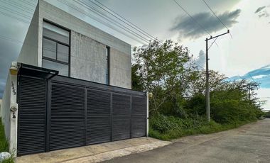 Casa de 2 recámaras en venta en Temozón Norte
