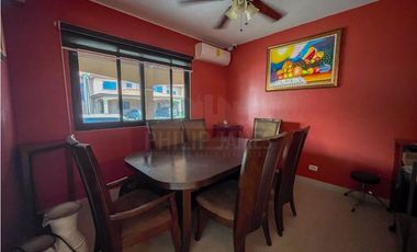 Venta de Casa en Costa Sur, Versalles