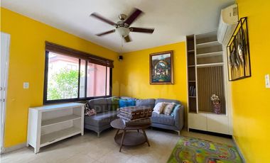 Venta de Casa en Costa Sur, Versalles