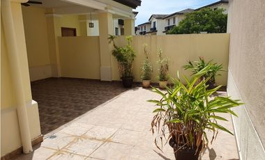 SE VENDE CASA EN RIVER VALLEY - PANAMA PACIFICO
