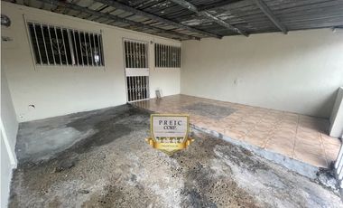 SE VENDE CASA DON BOSCO LOS CAOBOS - 2 RECAMARAS - 1 BAÑO *LB*