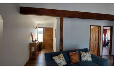 Hauslink Arrienda Casa 4d2b  Frente Colegio Oxford