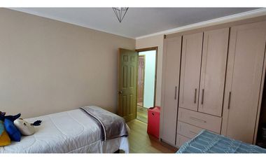 Hauslink Arrienda Casa 4d2b  Frente Colegio Oxford