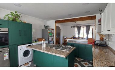 Hauslink Arrienda Casa 4d2b  Frente Colegio Oxford