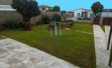 Amplia Casa Sólida Con Estupenda Ubicación En Quintero