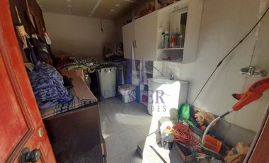 Gran Terreno Con Casa En Villa Las Condes De Loncura