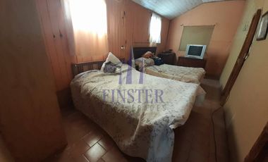 Gran Terreno Con Casa En Villa Las Condes De Loncura