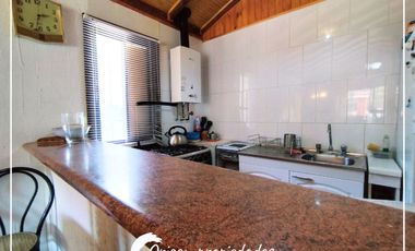 Casa esquina y cabaña, a un paso del Parque El Canelo