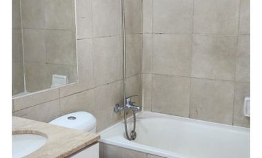 Se Vende Depto De 3 Dormitorios Y 1 Baño En Metro Quinta Nor