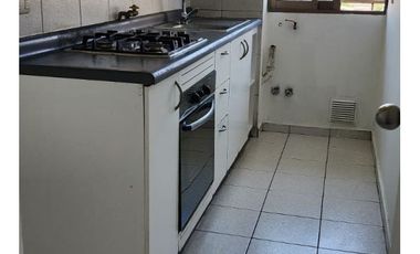 Se Vende Depto De 3 Dormitorios Y 1 Baño En Metro Quinta Nor