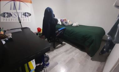 Finster Vende Casa En 275 M2  Terreno La Cisterna, Santiago