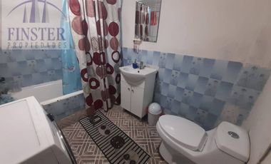Finster Vende Casa En 275 M2  Terreno La Cisterna, Santiago