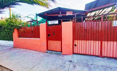 Casa En Venta En El Bosque - Impecable - Divergente Propieda