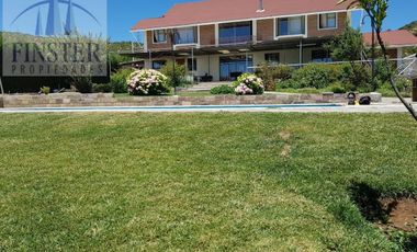 Regalo Exclusiva casa 470 mt2 en 5600 mt2  piscina Melipilla