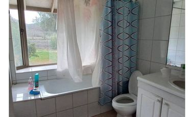 Regalo Exclusiva casa 470 mt2 en 5600 mt2  piscina Melipilla
