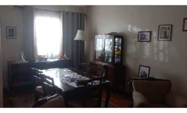 Vende Preciosa Y Amplia Propiedad - Munizaga & Asociados