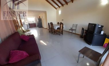 Finster Vende Impecable Casa, Terreno 1100m2 Ritoque Quinter