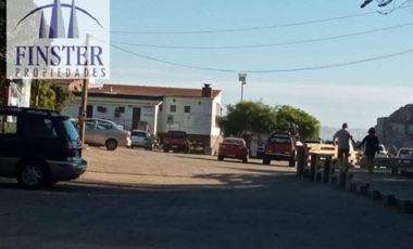Finster Vende Impecable Casa, Terreno 1100m2 Ritoque Quinter