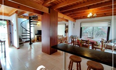 Gran Casa Esquina Con Vista Al Mar, El Quisco