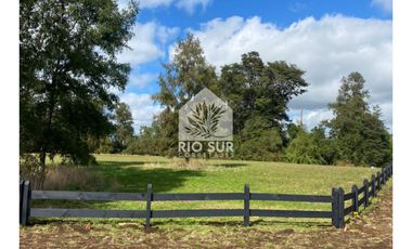 Parcela Lago Ranco Urbanizada Orilla Rio - Rio Sur Corretaje